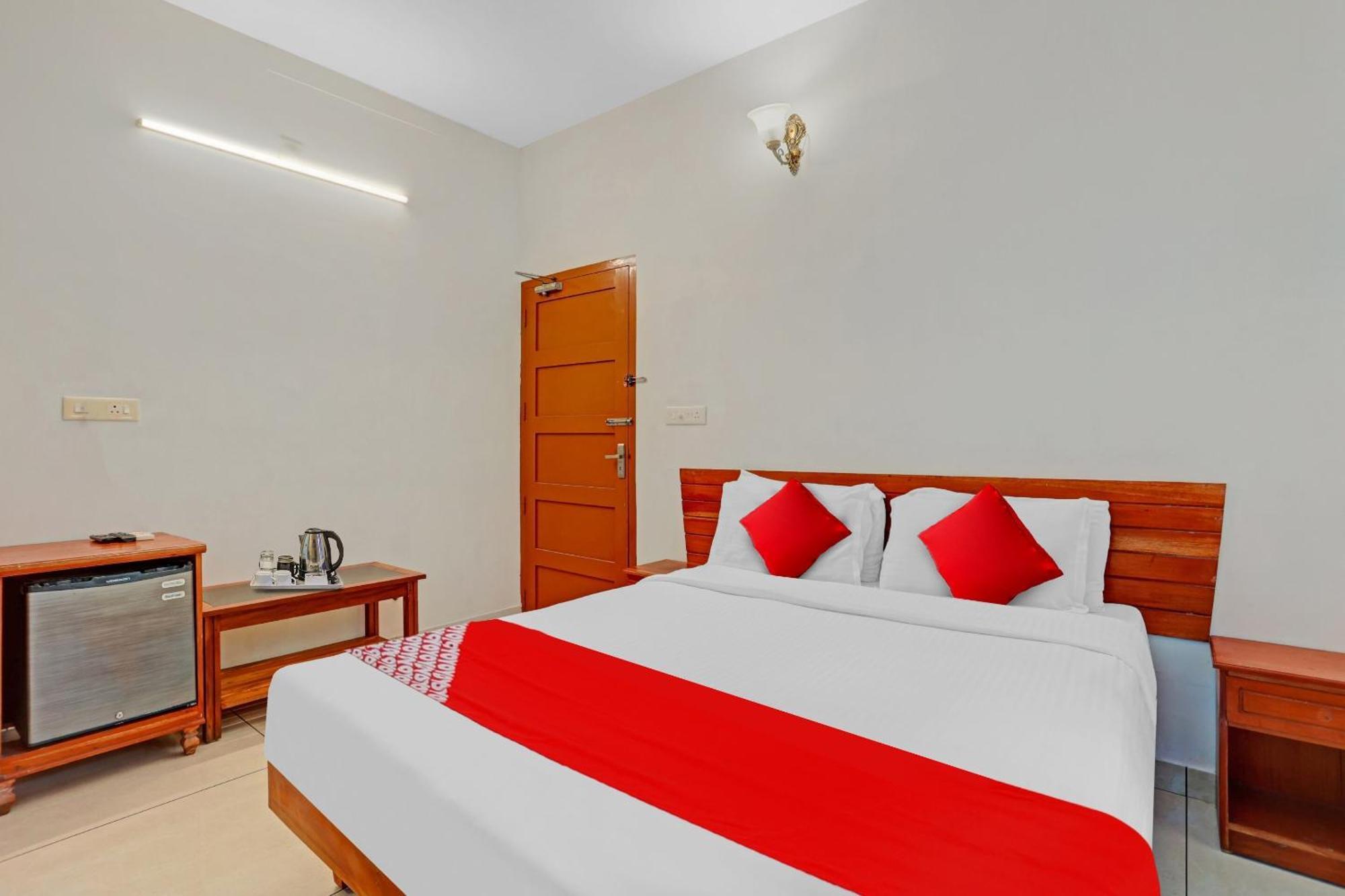 Flagship Hotel Adara Residency Thiruvananthapuram Εξωτερικό φωτογραφία